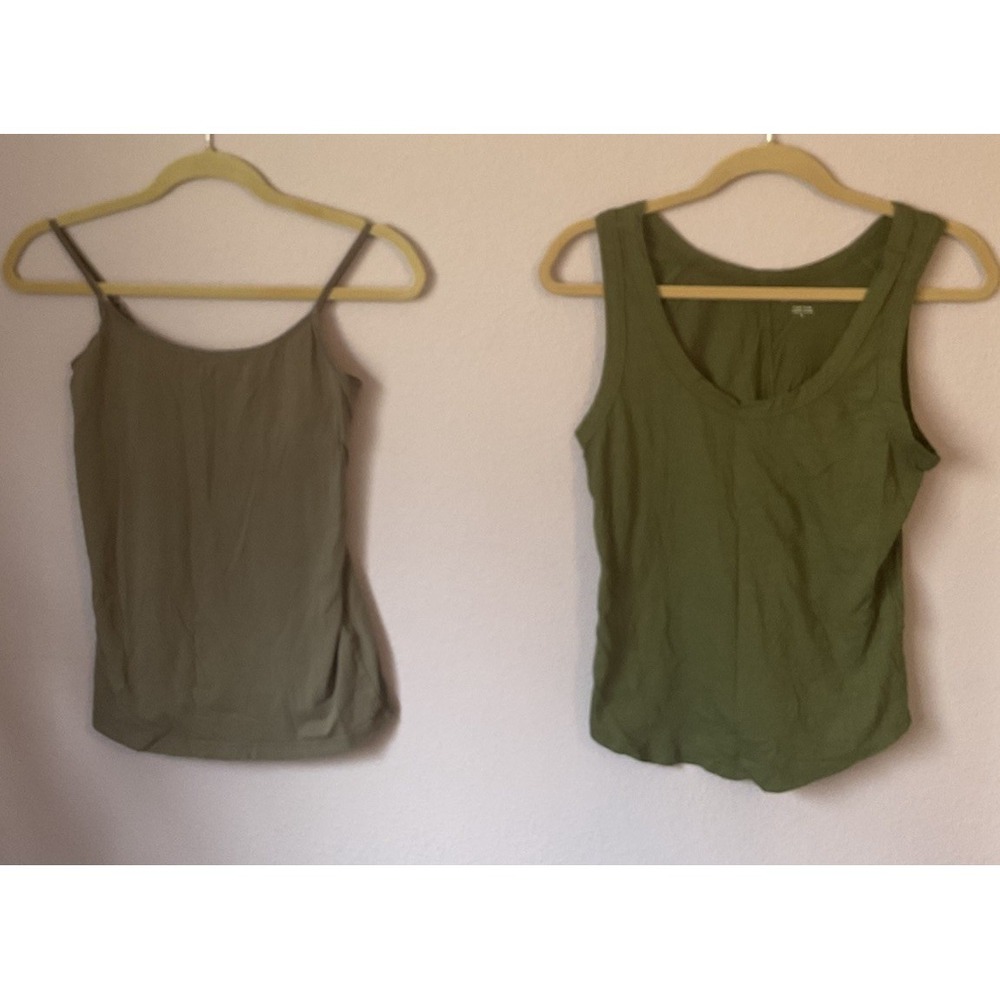Banana Republic‎ Gray and Green Tank Tops Lot Size Small